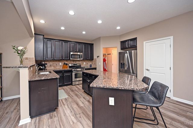 4826 Lakeview Court, South Lebanon, OH 45065