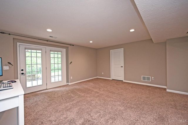 4826 Lakeview Court, South Lebanon, OH 45065