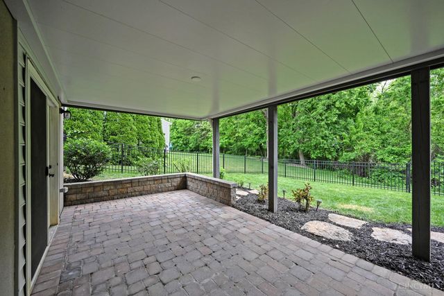 4826 Lakeview Court, South Lebanon, OH 45065