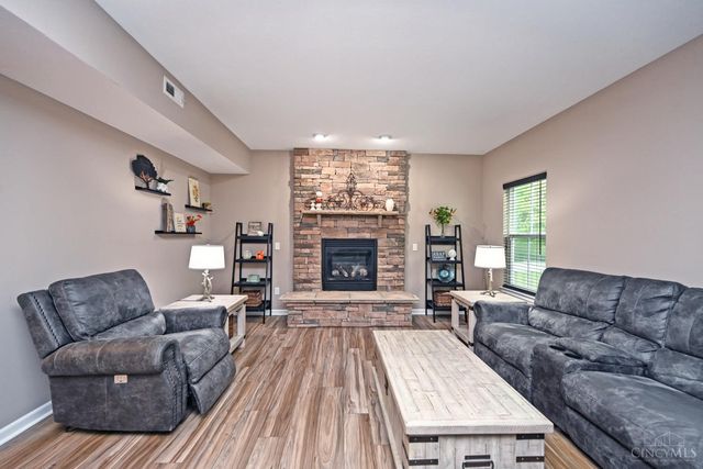 4826 Lakeview Court, South Lebanon, OH 45065