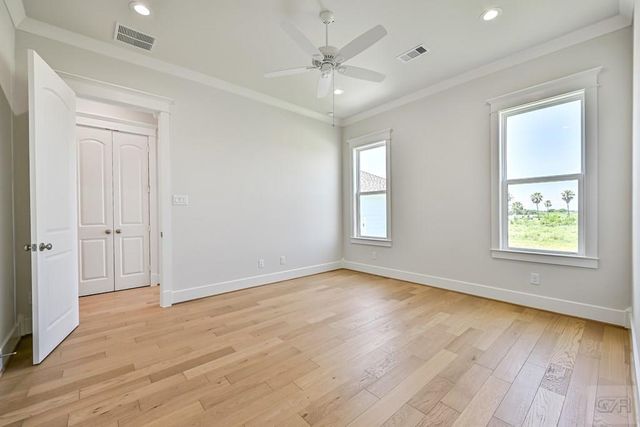 5 Sunset, Galveston, TX 77554