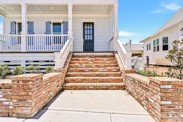 5 Sunset, Galveston, TX 77554