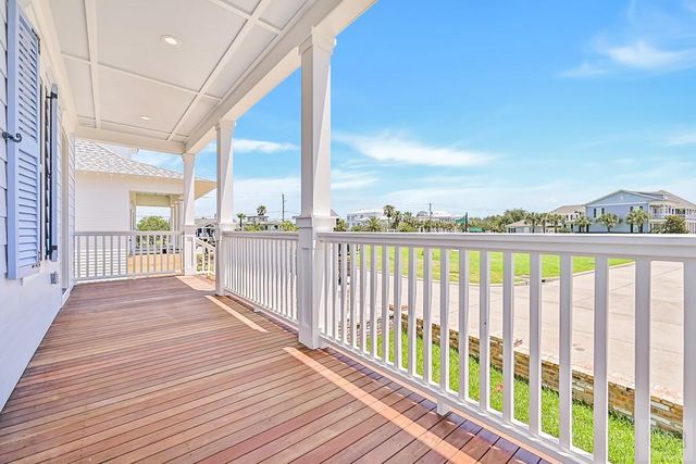 5 Sunset, Galveston, TX 77554