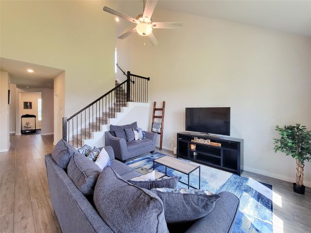 10843 Bodie Hills Drive, Rosharon, TX 77583