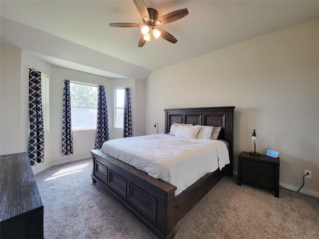 10843 Bodie Hills Drive, Rosharon, TX 77583