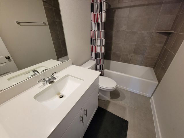 10843 Bodie Hills Drive, Rosharon, TX 77583