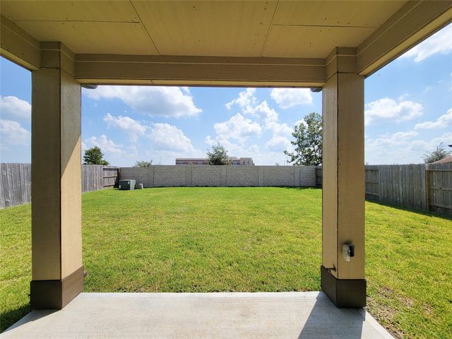 10843 Bodie Hills Drive, Rosharon, TX 77583