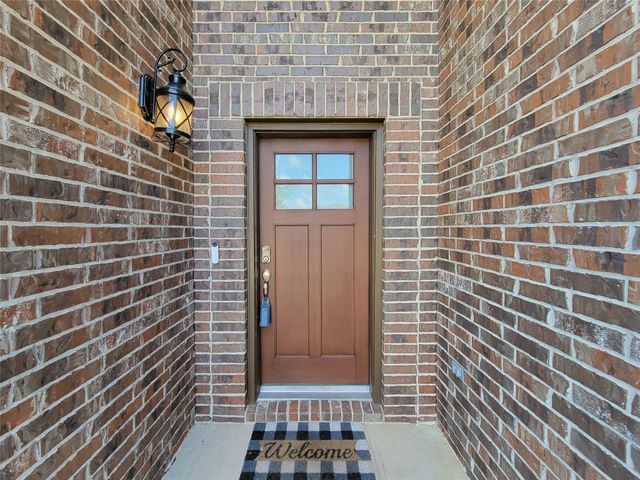 10843 Bodie Hills Drive, Rosharon, TX 77583