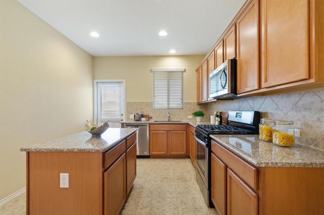 184 Nectar DR, Buda, TX 78610