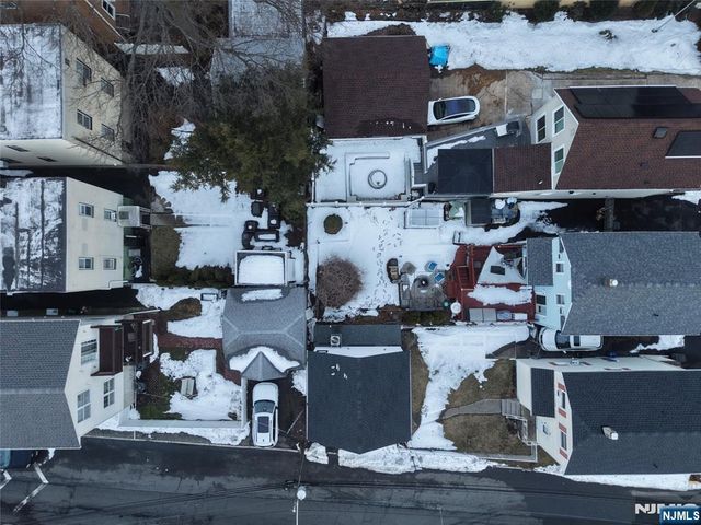 369 Hops Lane, Secaucus, NJ 07094