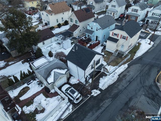 369 Hops Lane, Secaucus, NJ 07094