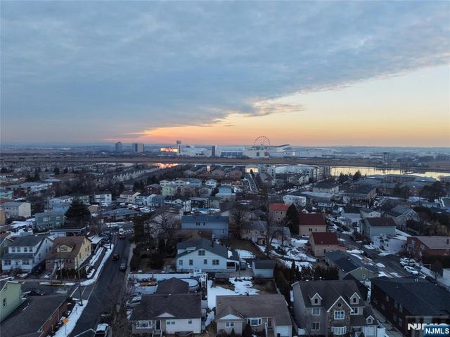 369 Hops Lane, Secaucus, NJ 07094