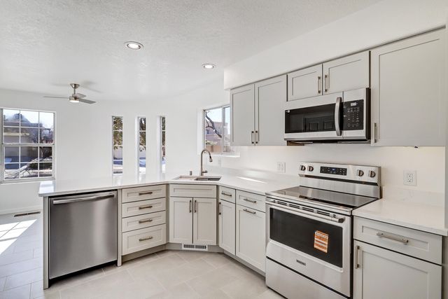 7243 Gallinas Avenue NE, Albuquerque, NM 87109