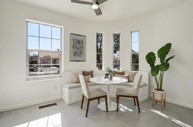 7243 Gallinas Avenue NE, Albuquerque, NM 87109