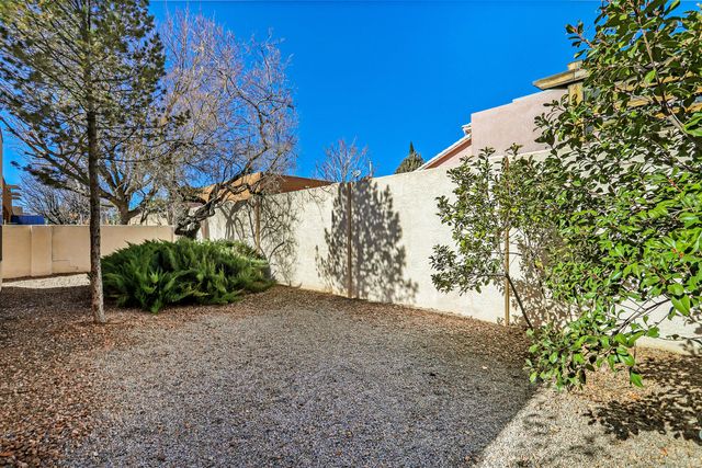 7243 Gallinas Avenue NE, Albuquerque, NM 87109