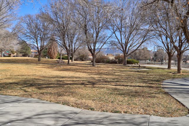 7243 Gallinas Avenue NE, Albuquerque, NM 87109