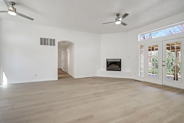 7243 Gallinas Avenue NE, Albuquerque, NM 87109