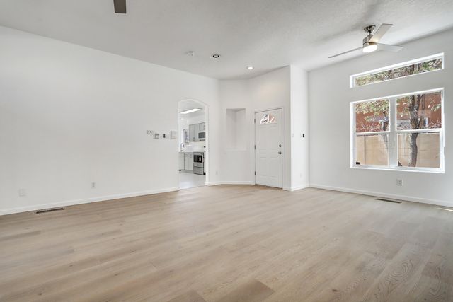 7243 Gallinas Avenue NE, Albuquerque, NM 87109