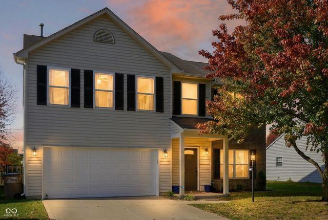 3220 Lakestream Drive, Columbus, IN 47201