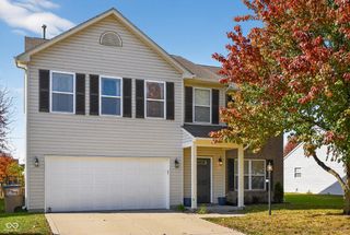 3220 Lakestream Drive, Columbus, IN 47201