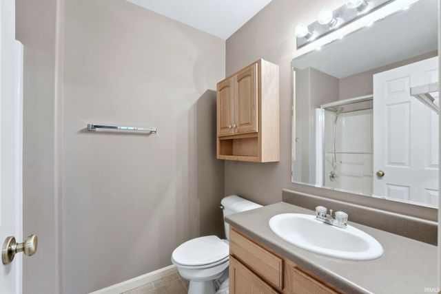 7610 Irwin Pines Court, Fort Wayne, IN 46804