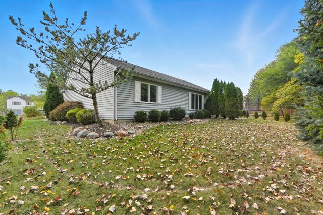 7610 Irwin Pines Court, Fort Wayne, IN 46804