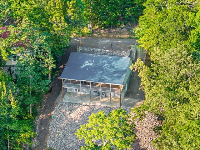 438 Harbor Dr, Bumpus Mills, TN 37028
