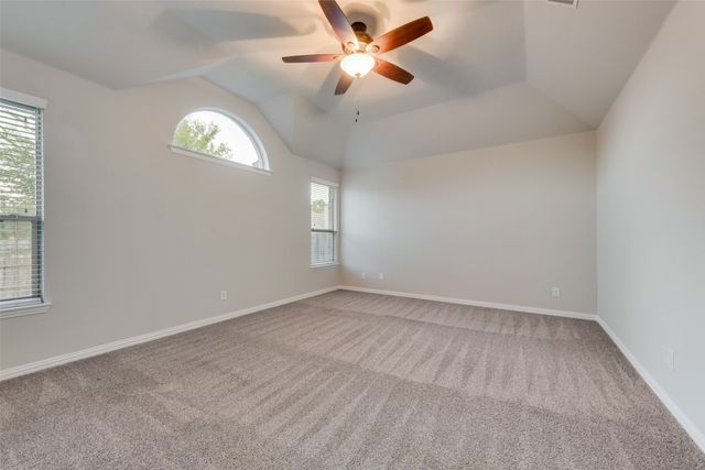 917 Tara Drive, Burleson, TX 76028