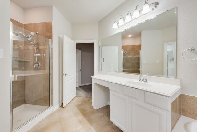 917 Tara Drive, Burleson, TX 76028