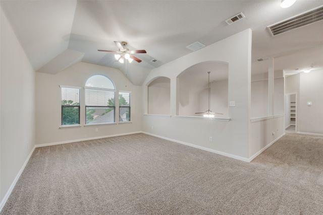 917 Tara Drive, Burleson, TX 76028