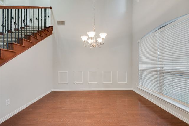 917 Tara Drive, Burleson, TX 76028