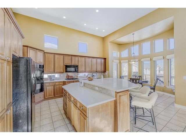 7317 S Valdai Cir, Aurora, CO 80016