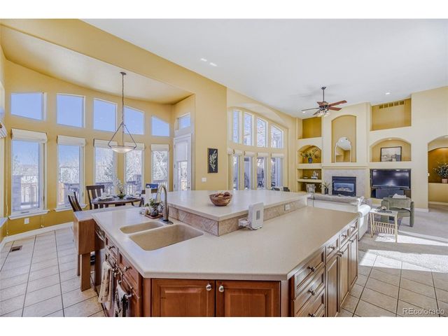 7317 S Valdai Cir, Aurora, CO 80016