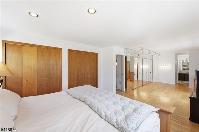 2 Ambler Way, Parsippany-troy Hills Twp., NJ 07054