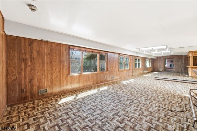 2 Ambler Way, Parsippany-troy Hills Twp., NJ 07054