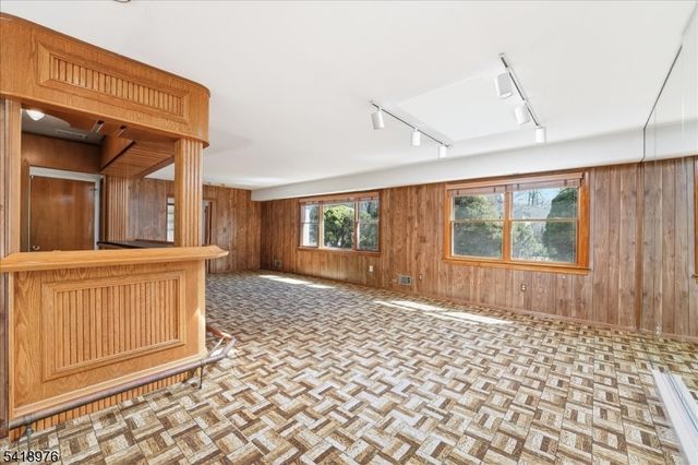 2 Ambler Way, Parsippany-troy Hills Twp., NJ 07054