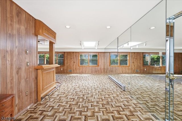 2 Ambler Way, Parsippany-troy Hills Twp., NJ 07054