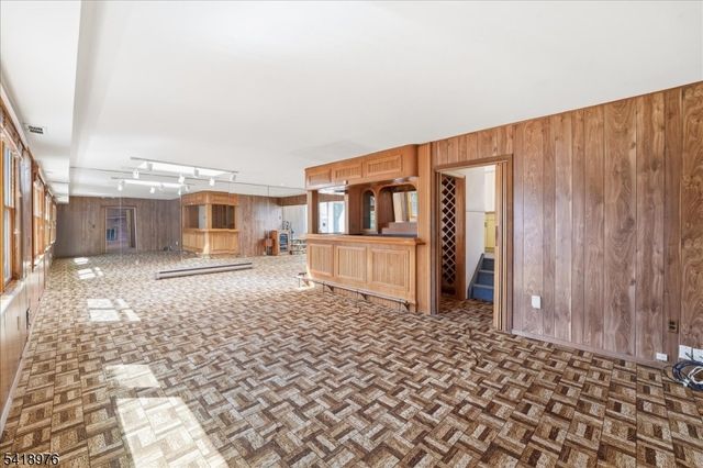 2 Ambler Way, Parsippany-troy Hills Twp., NJ 07054