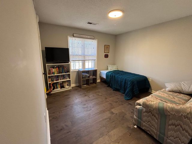 7273 STAMFORD RD, Germantown, TN 38138