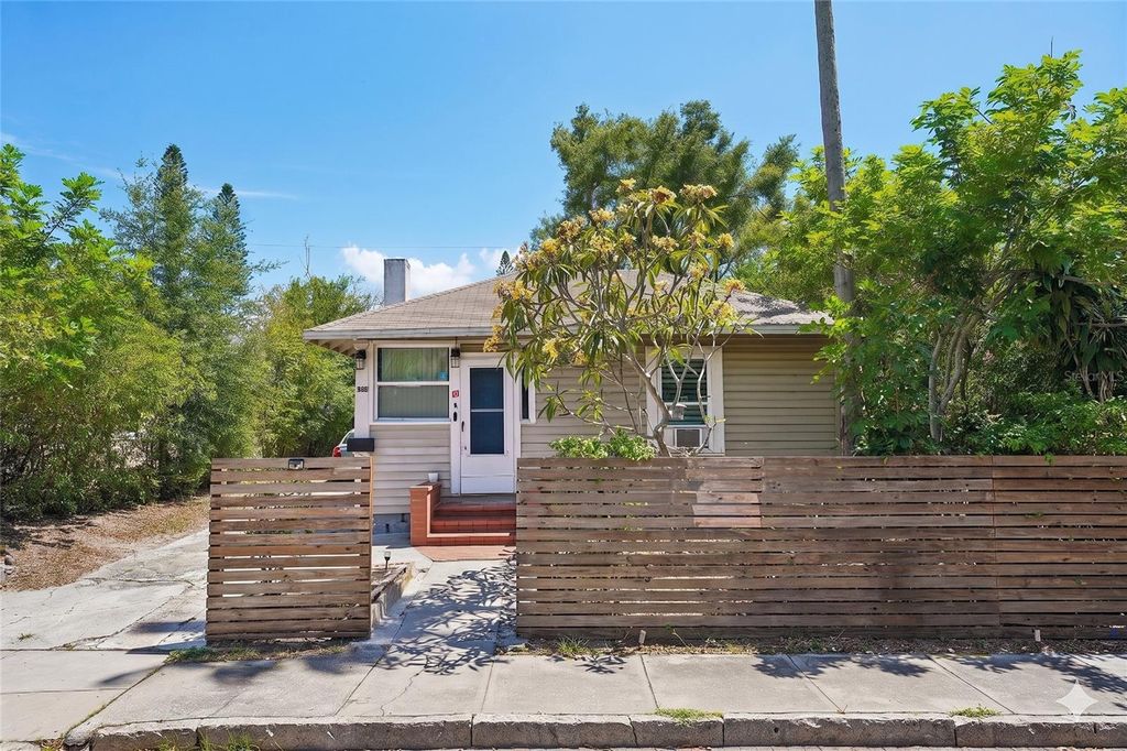 1028 8TH AVENUE S, St Petersburg, FL 33705