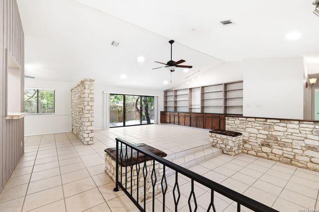 4710 Paradise Woods, San Antonio, TX 78249