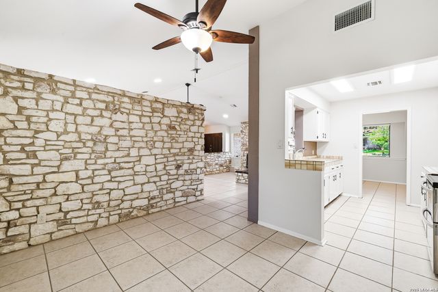 4710 Paradise Woods, San Antonio, TX 78249