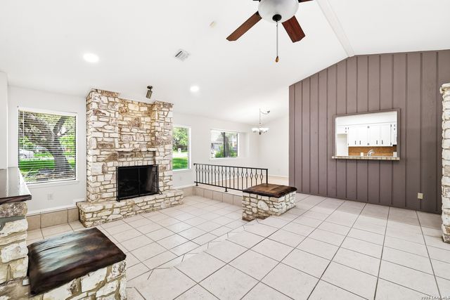 4710 Paradise Woods, San Antonio, TX 78249