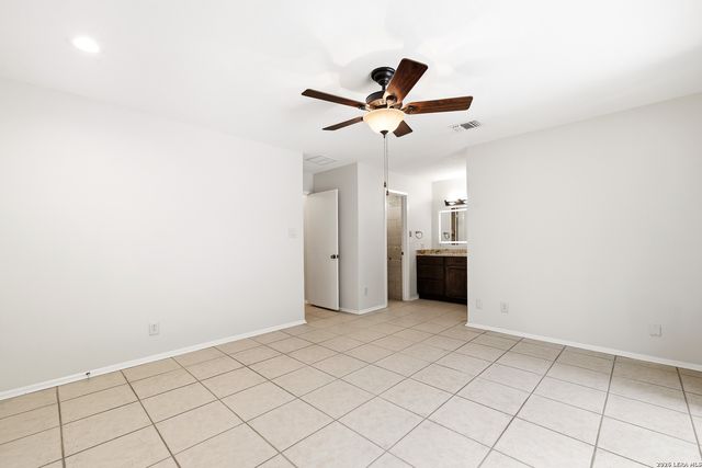 4710 Paradise Woods, San Antonio, TX 78249