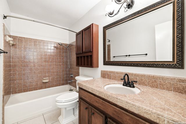 4710 Paradise Woods, San Antonio, TX 78249