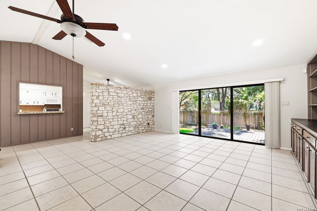 4710 Paradise Woods, San Antonio, TX 78249