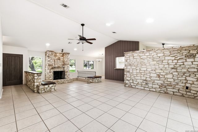 4710 Paradise Woods, San Antonio, TX 78249