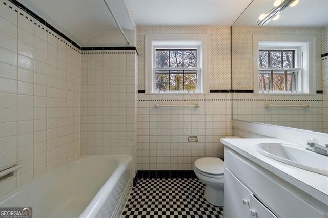 3990 Randall Mill Road NW, Atlanta, GA 30327