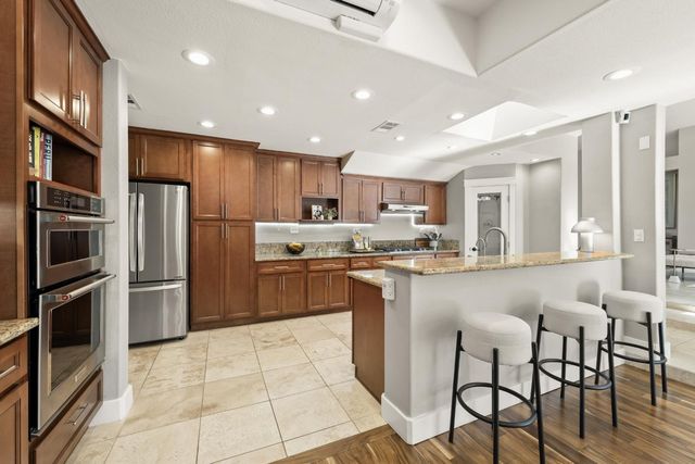 1561 Elsdon Cir, Carmichael, CA 95608