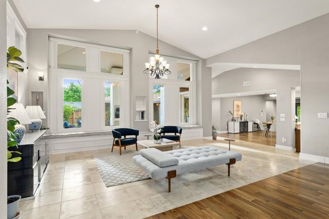 1561 Elsdon Cir, Carmichael, CA 95608